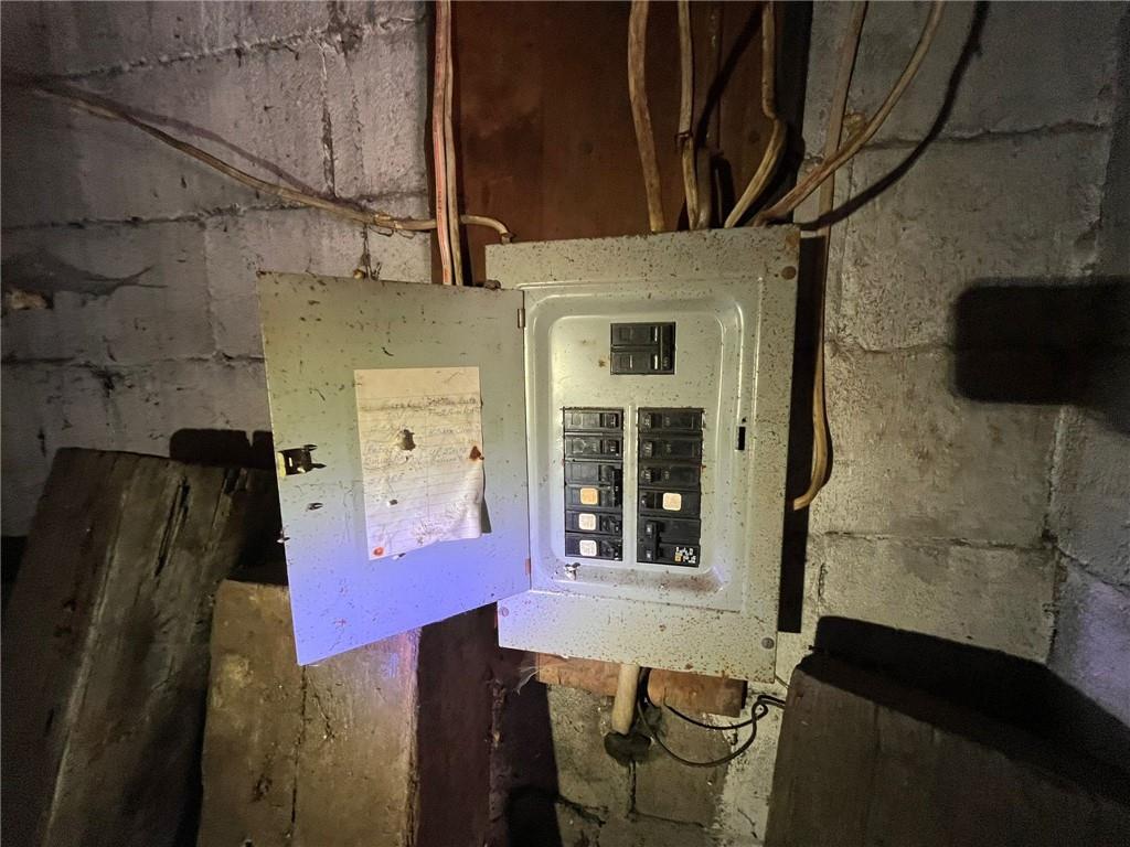 832 Oak Avenue Rochester, PA 15074 - Photo 49 of 50 a view of balcony with furniture