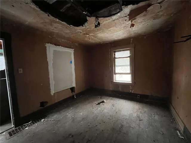 $35,000 | 832 Oak Avenue, Rochester, PA 15074