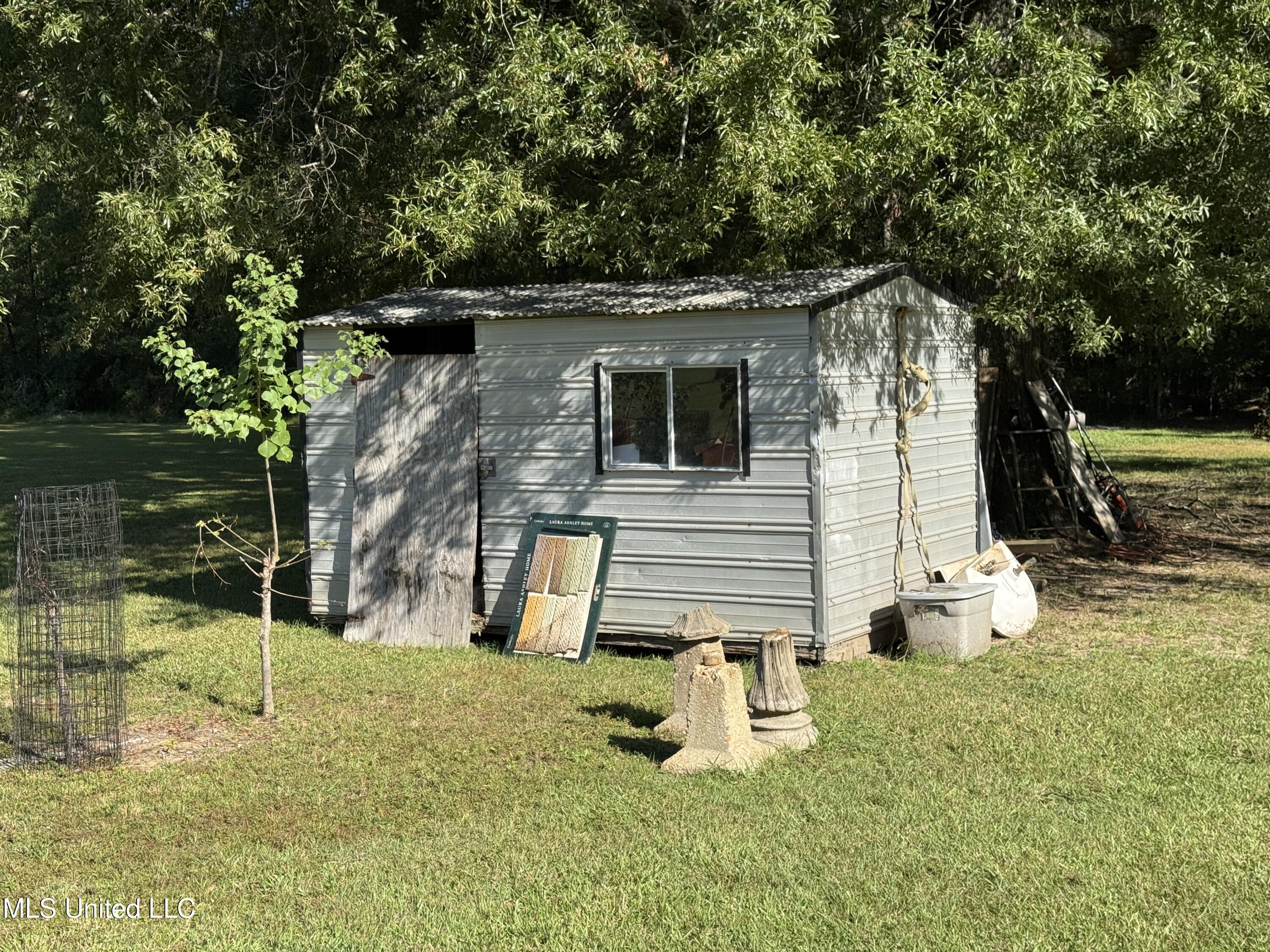 986 Dunn-Ratcliff Road Northwest Brookhaven, MS 39601 - Photo 5 of 21 IMG_5015