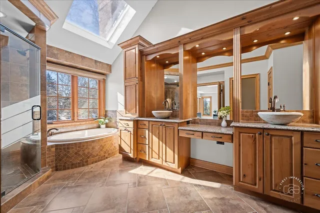 $1,100,000 | 7-n224 Whispering Trail, St. Charles, IL 60175