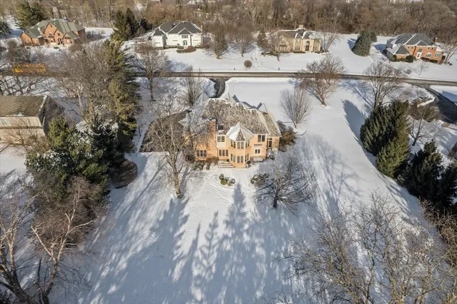 $1,100,000 | 7-n224 Whispering Trail, St. Charles, IL 60175