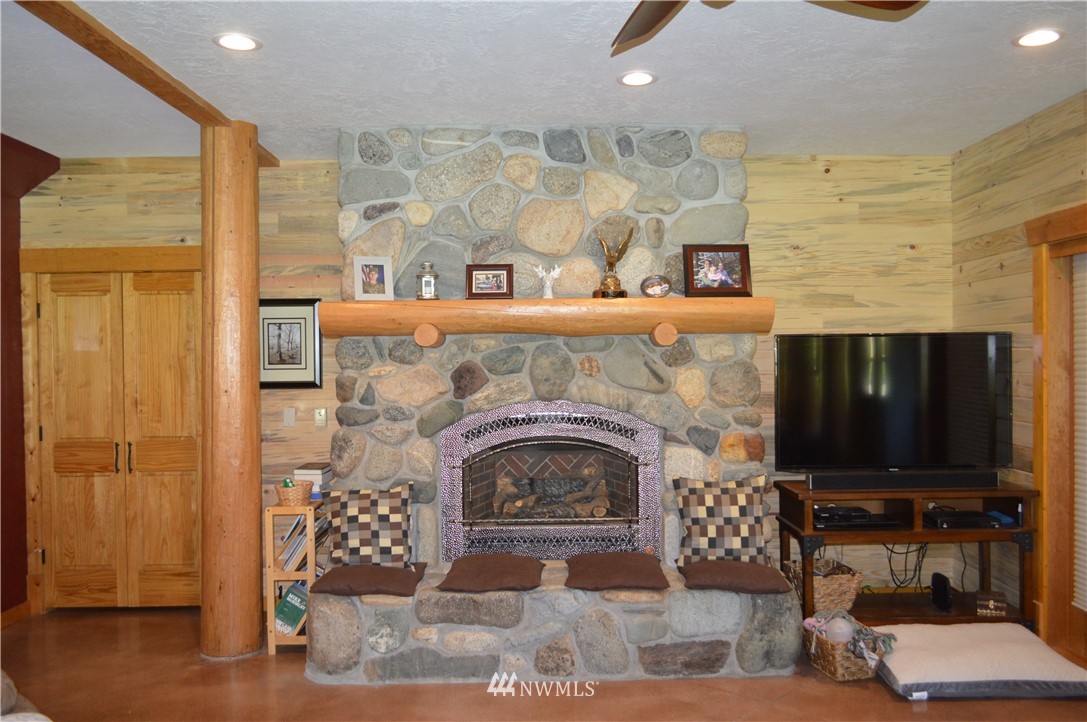 517 Twisp River Road Twisp, WA 98856 - Photo 11 of 25 Gallery Image 11
