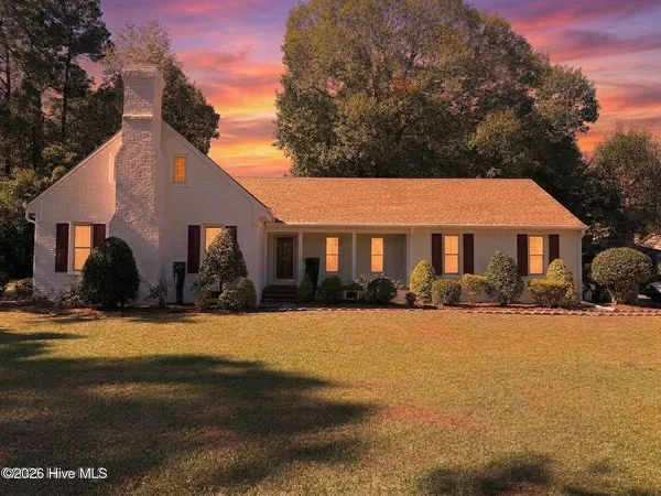 $479,500 | 101 Forest Drive, Clinton, NC 28328