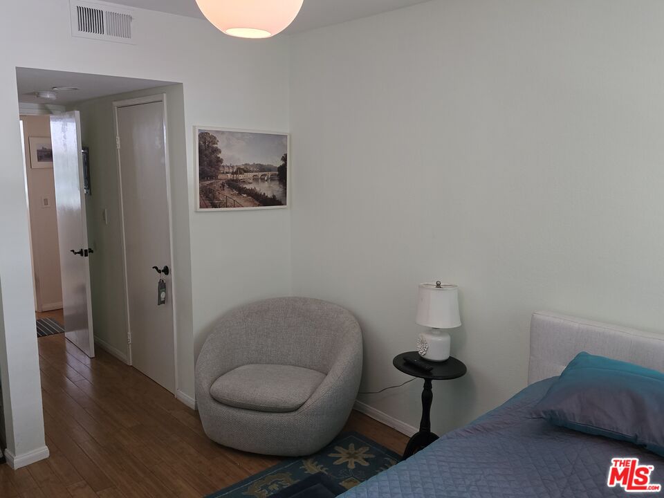 14315 Riverside Drive, Unit 105 Sherman Oaks, CA 91423 - Photo 14 of 48