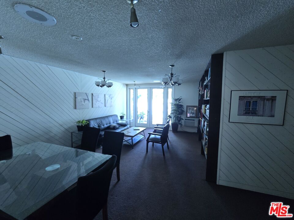14315 Riverside Drive, Unit 105 Sherman Oaks, CA 91423 - Photo 16 of 48