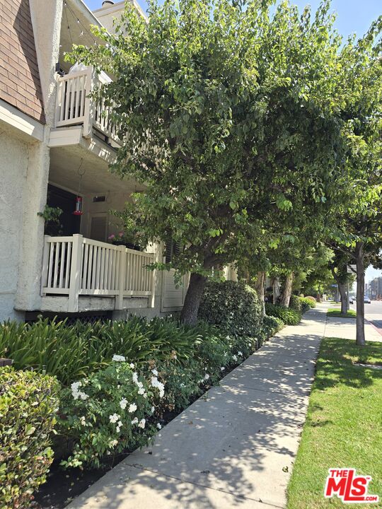 14315 Riverside Drive, Unit 105 Sherman Oaks, CA 91423 - Photo 19 of 48