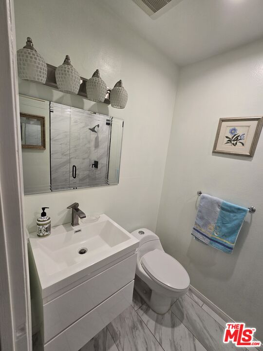 14315 Riverside Drive, Unit 105 Sherman Oaks, CA 91423 - Photo 3 of 48