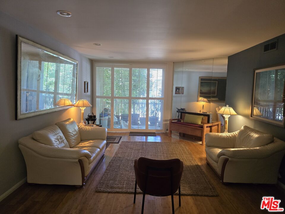 14315 Riverside Drive, Unit 105 Sherman Oaks, CA 91423 - Photo 35 of 48