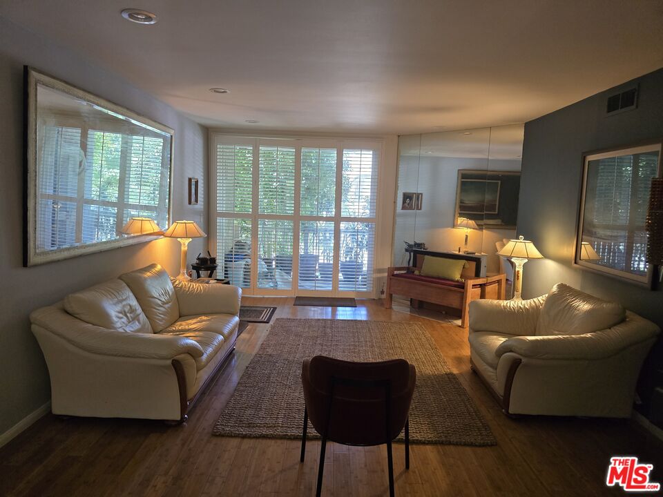 14315 Riverside Drive, Unit 105 Sherman Oaks, CA 91423 - Photo 37 of 48