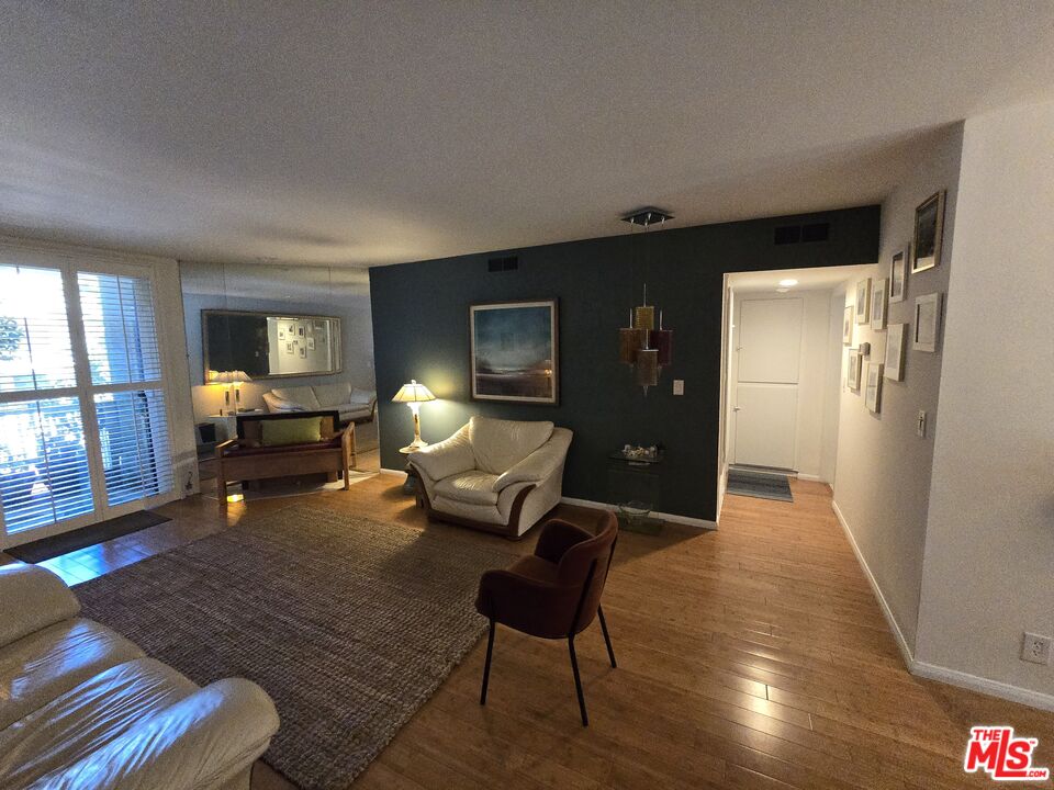 14315 Riverside Drive, Unit 105 Sherman Oaks, CA 91423 - Photo 41 of 48