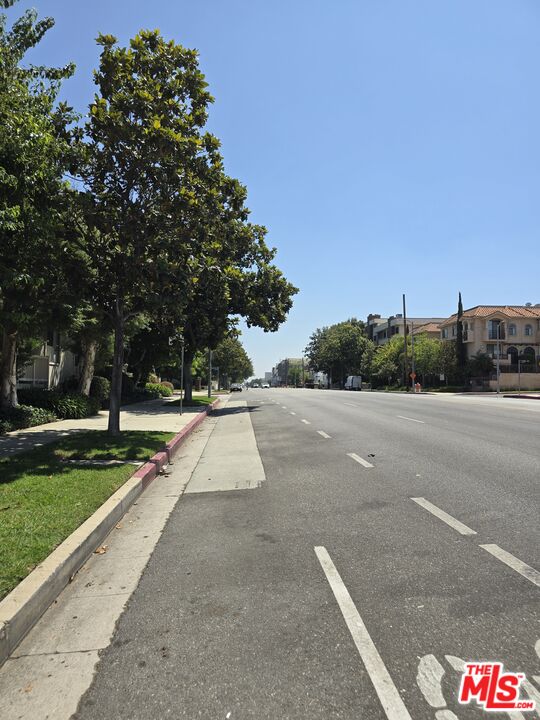 14315 Riverside Drive, Unit 105 Sherman Oaks, CA 91423 - Photo 46 of 48