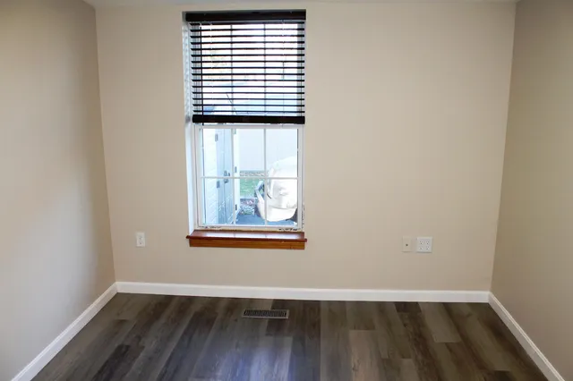 $1,900 | 57 South Mast Street, Unit 2, Goffstown, NH 03045