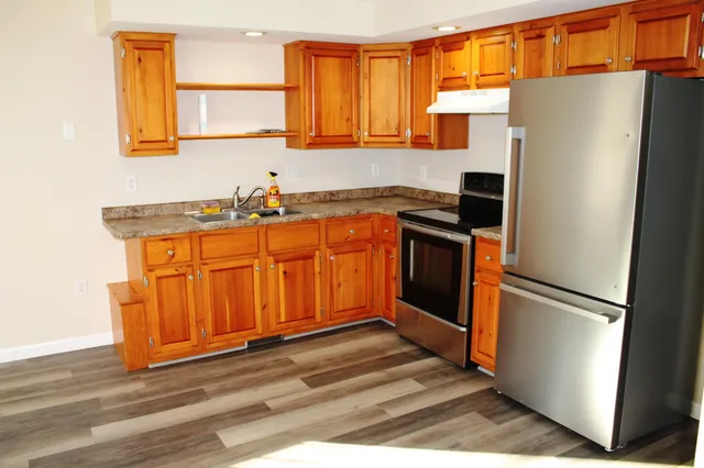 $1,900 | 57 South Mast Street, Unit 2, Goffstown, NH 03045