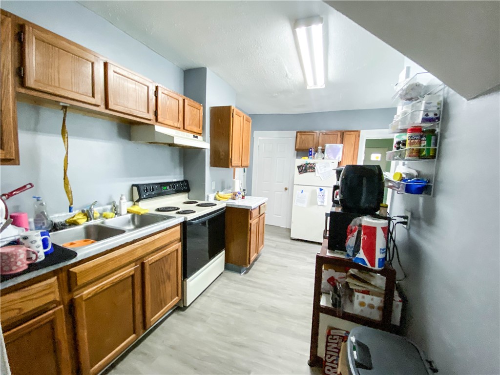 149 Salina Street Rochester, NY 14619 - Photo 8 of 14