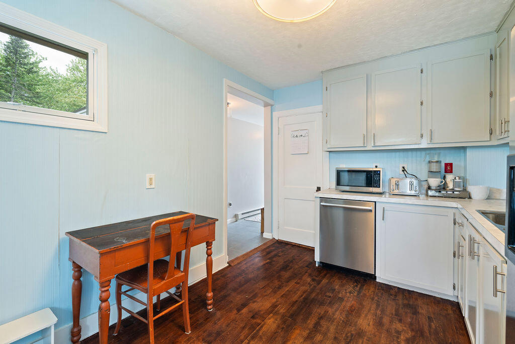 64 Presumpscot Street Portland, ME 04103 - Photo 13 of 35 DSC09621