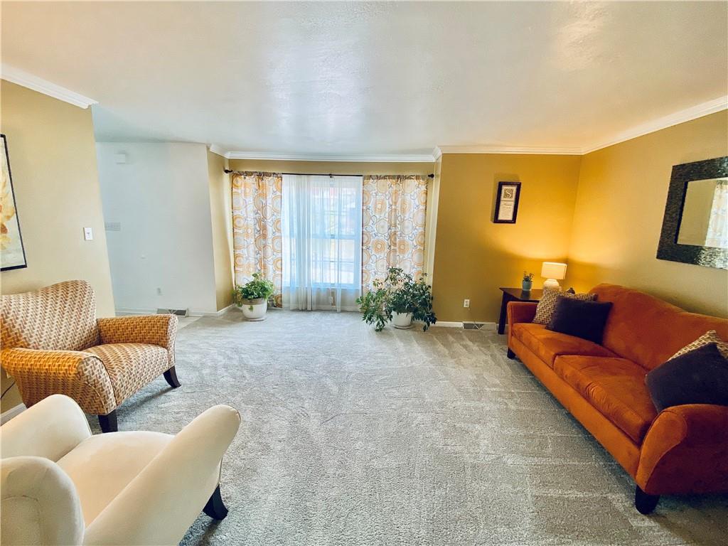 1520 Cathell Road Pittsburgh, PA 15236 - Photo 3 of 35 Gallery Image 3