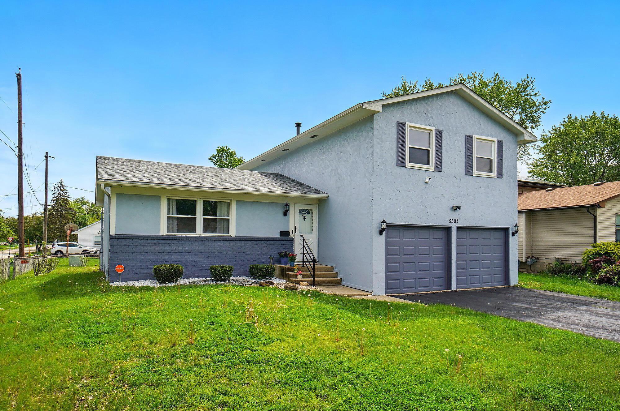 5508 Aspen Road Columbus, OH 43229 - Photo 2 of 40 Welcome Home