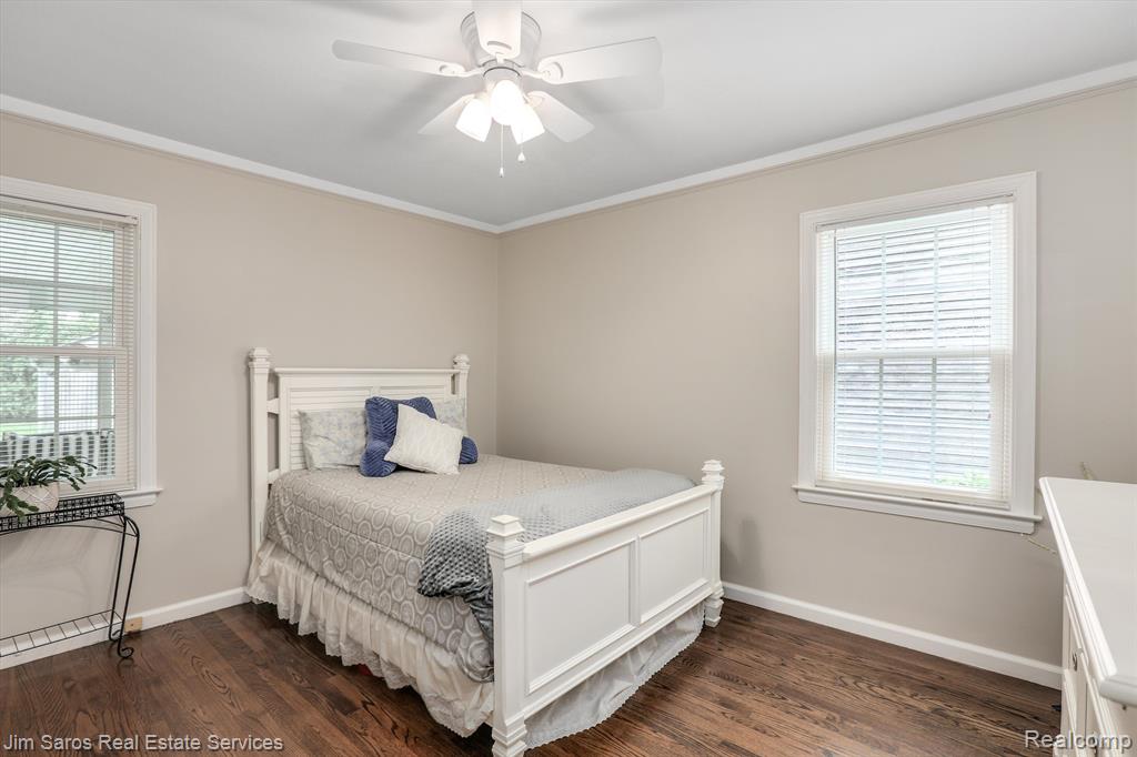 1330 Hampton Road Grosse Pointe Woods, MI 48236 - Photo 18 of 29
