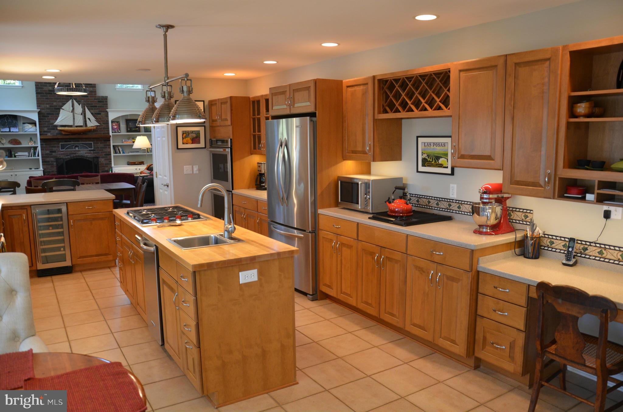 7250 Cooper Point Road Bozman, MD 21612 - Photo 11 of 30 Kitchen