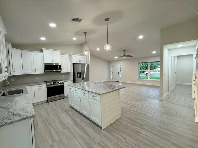 $465,000 | 7021 Burnsville Street, Englewood, FL 34224