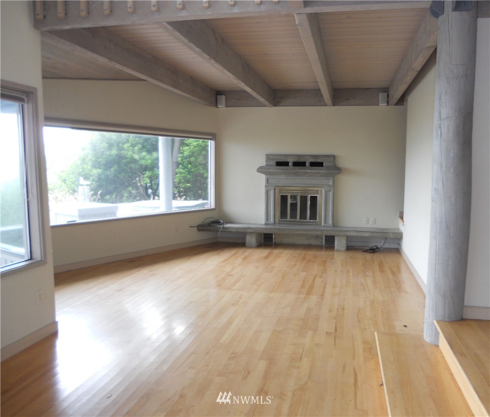 3011 Pear Point Road San Juan Island, WA 98250 - Photo 5 of 11 Gallery Image 5