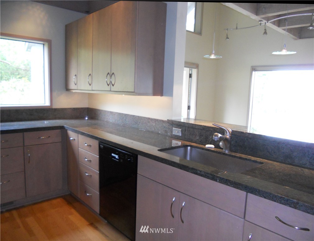 3011 Pear Point Road San Juan Island, WA 98250 - Photo 8 of 11 Gallery Image 8