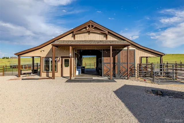 a view of steet corner