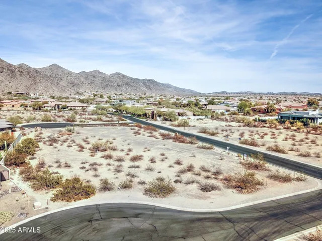 $369,000 | 3204 West Redwood Lane, Unit 63, Phoenix, AZ 85045