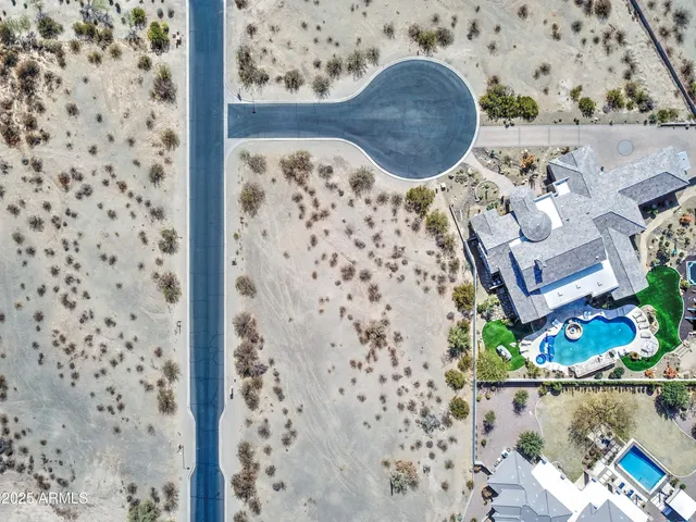 $369,000 | 3204 West Redwood Lane, Unit 63, Phoenix, AZ 85045