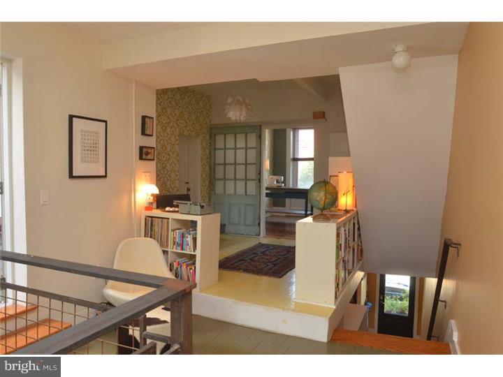 1412 Tasker Street Philadelphia, PA 19145 - Photo 14 of 25 Den