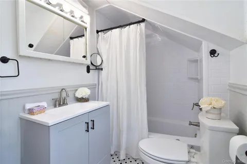 $600,000 | 196 North Kensico Avenue, White Plains, NY 10604
