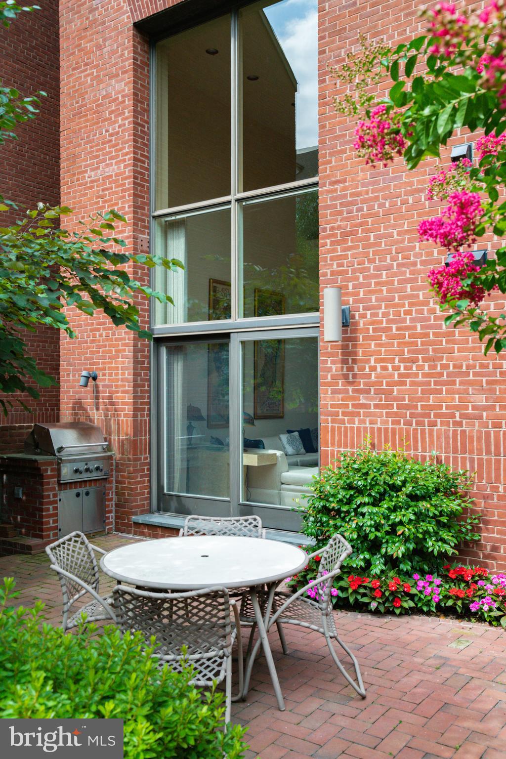 300 Spruce Street Philadelphia, PA 19106 - Photo 19 of 66