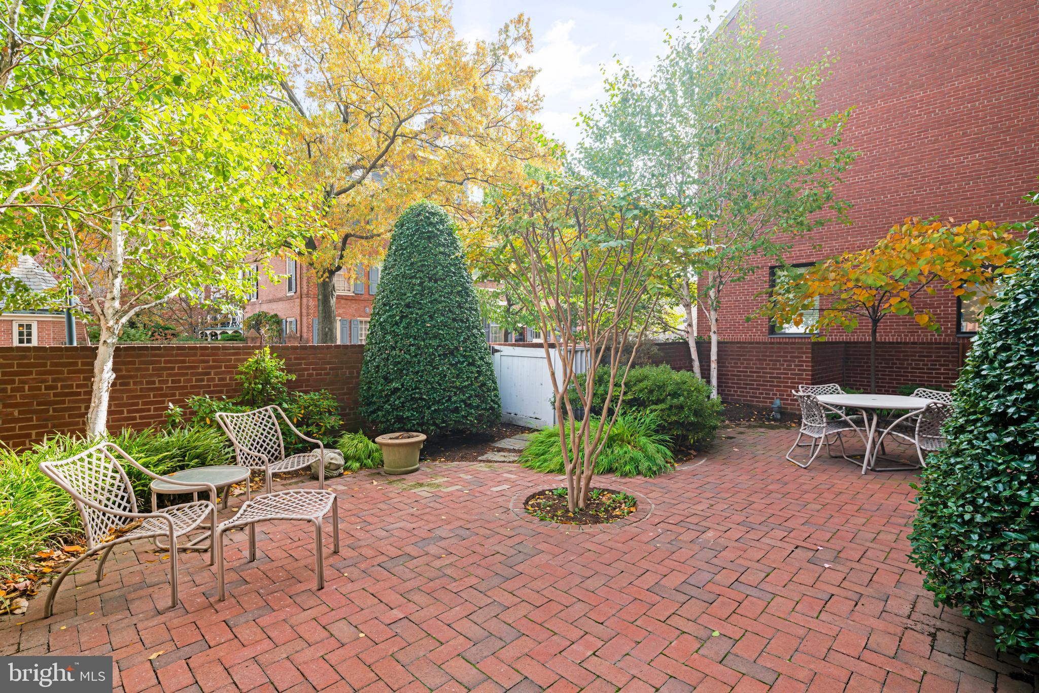 300 Spruce Street Philadelphia, PA 19106 - Photo 8 of 66