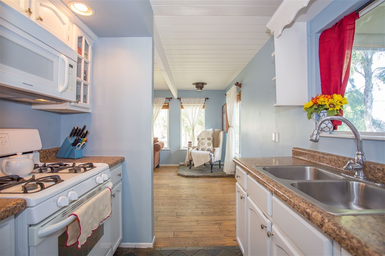 617 North Main Avenue Fallbrook, CA 92028 - Photo 18 of 24 Gallery Image 18