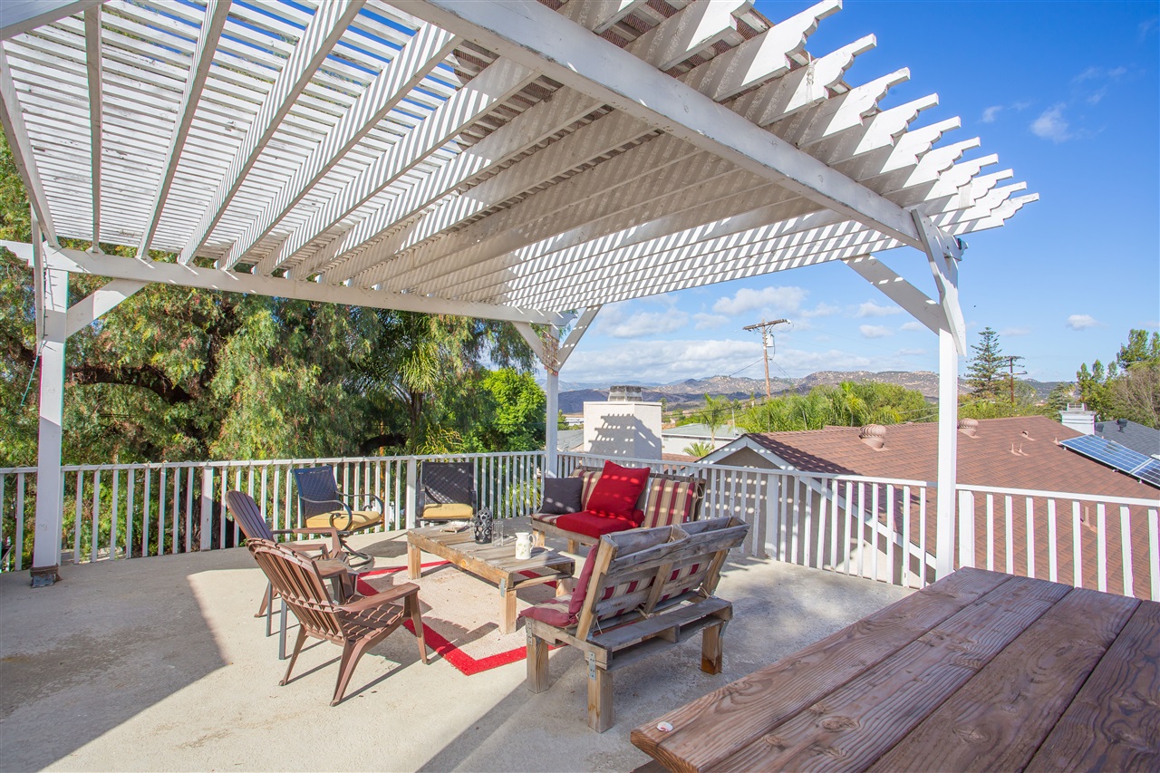 617 North Main Avenue Fallbrook, CA 92028 - Photo 7 of 24 Gallery Image 7