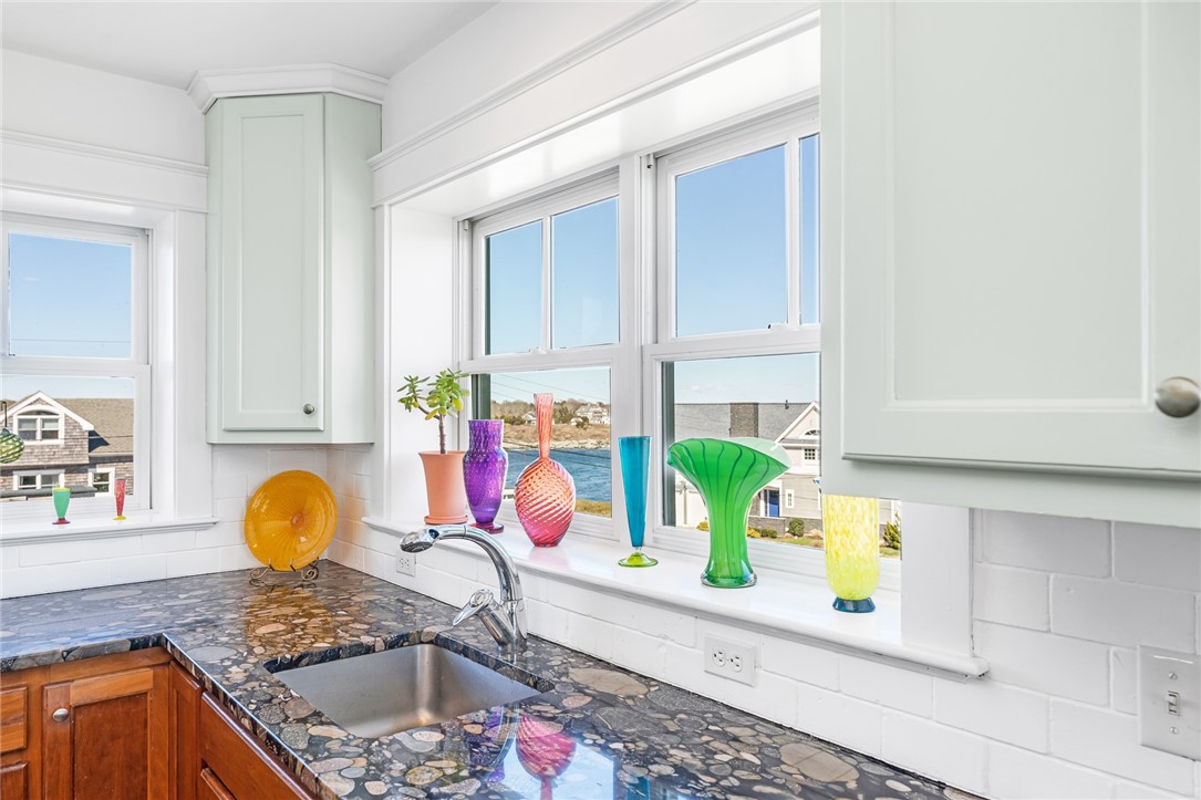7 Clarkes Village Road Jamestown, RI 02835 - Photo 15 of 50 Kitchen view