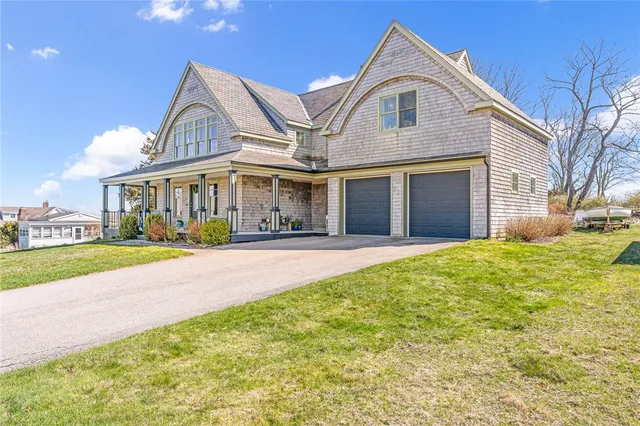 $2,195,000 | 7 Clarkes Village Road, Jamestown, RI 02835