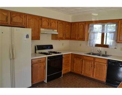 29 Curran Road Cumberland, RI 02864 - Photo 7 of 12 Kitchen.