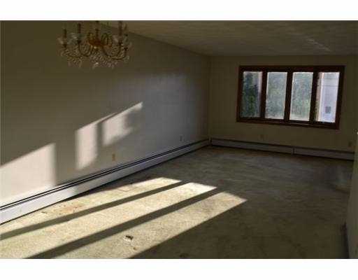 29 Curran Road Cumberland, RI 02864 - Photo 10 of 12 Living Room.