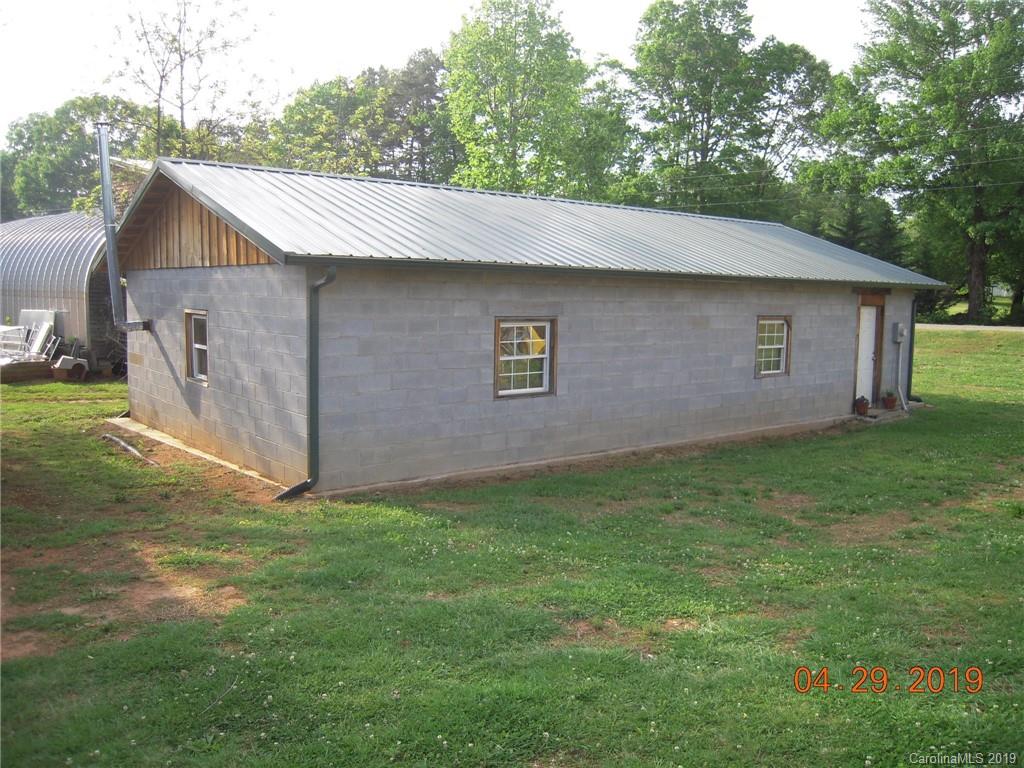 3261 Friendly Park Road Lenoir, NC 28645 - Photo 5 of 16 Gallery Image 5