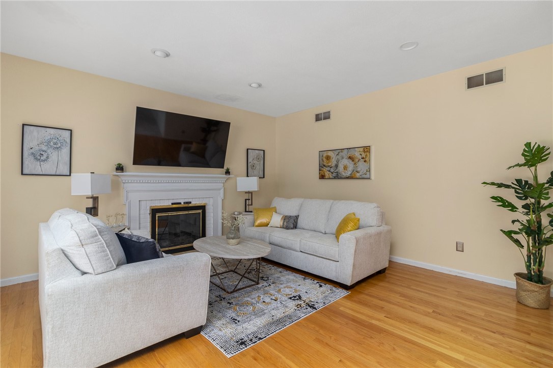 60 Arrowhead Way Warwick, RI 02886 - Photo 14 of 50