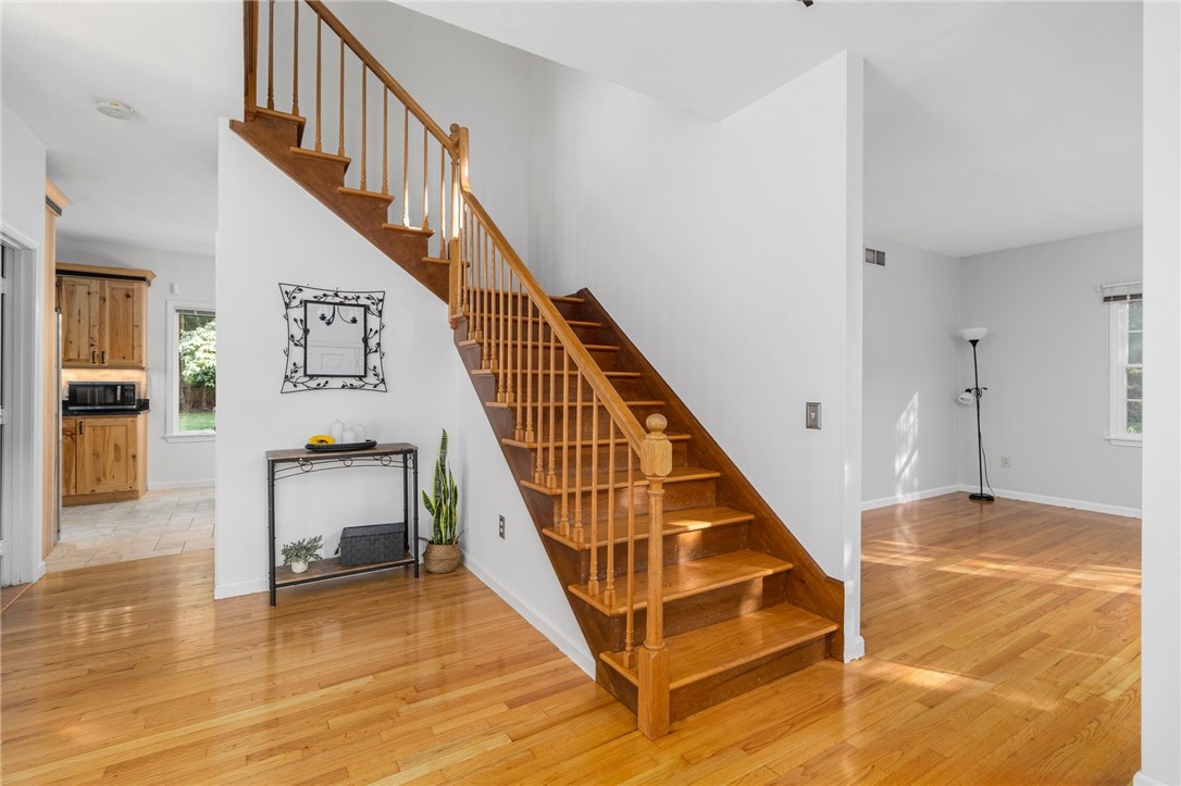 60 Arrowhead Way Warwick, RI 02886 - Photo 20 of 50