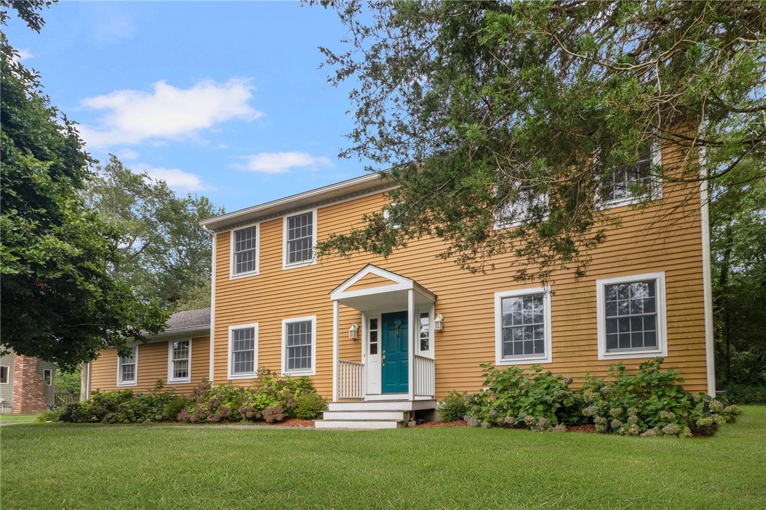 60 Arrowhead Way Warwick, RI 02886 - Photo 2 of 50