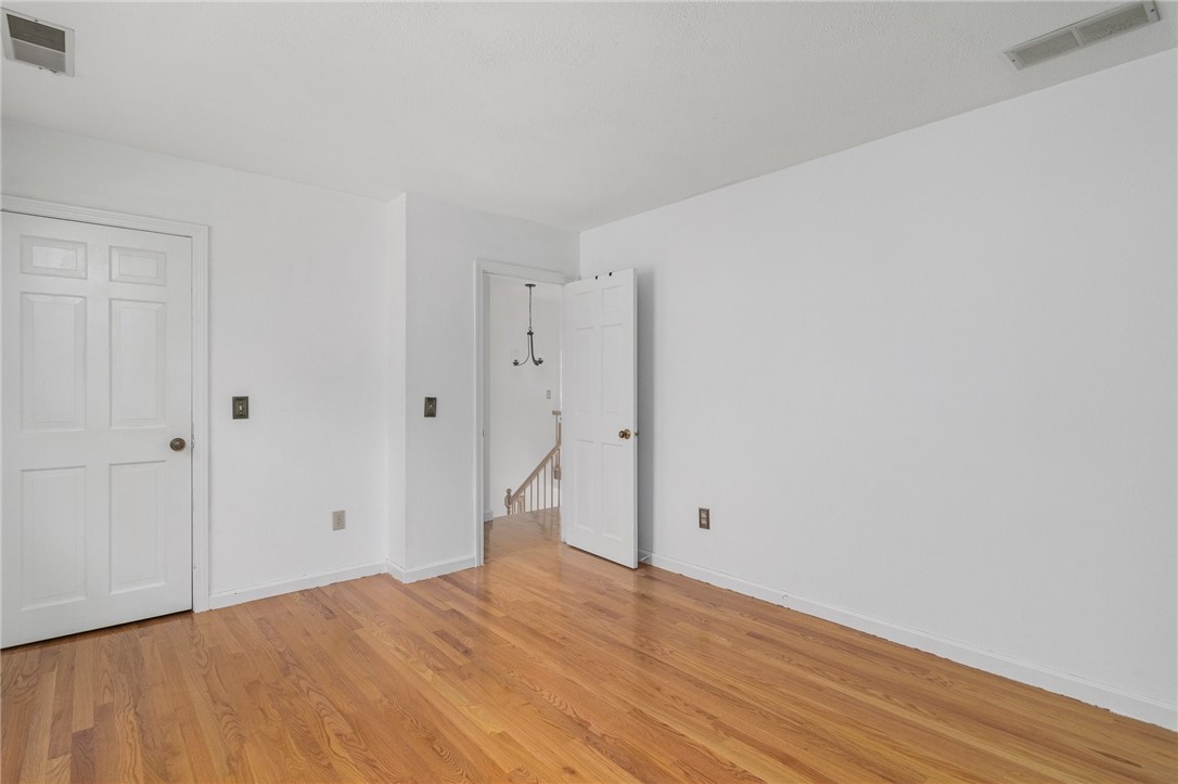 60 Arrowhead Way Warwick, RI 02886 - Photo 32 of 50