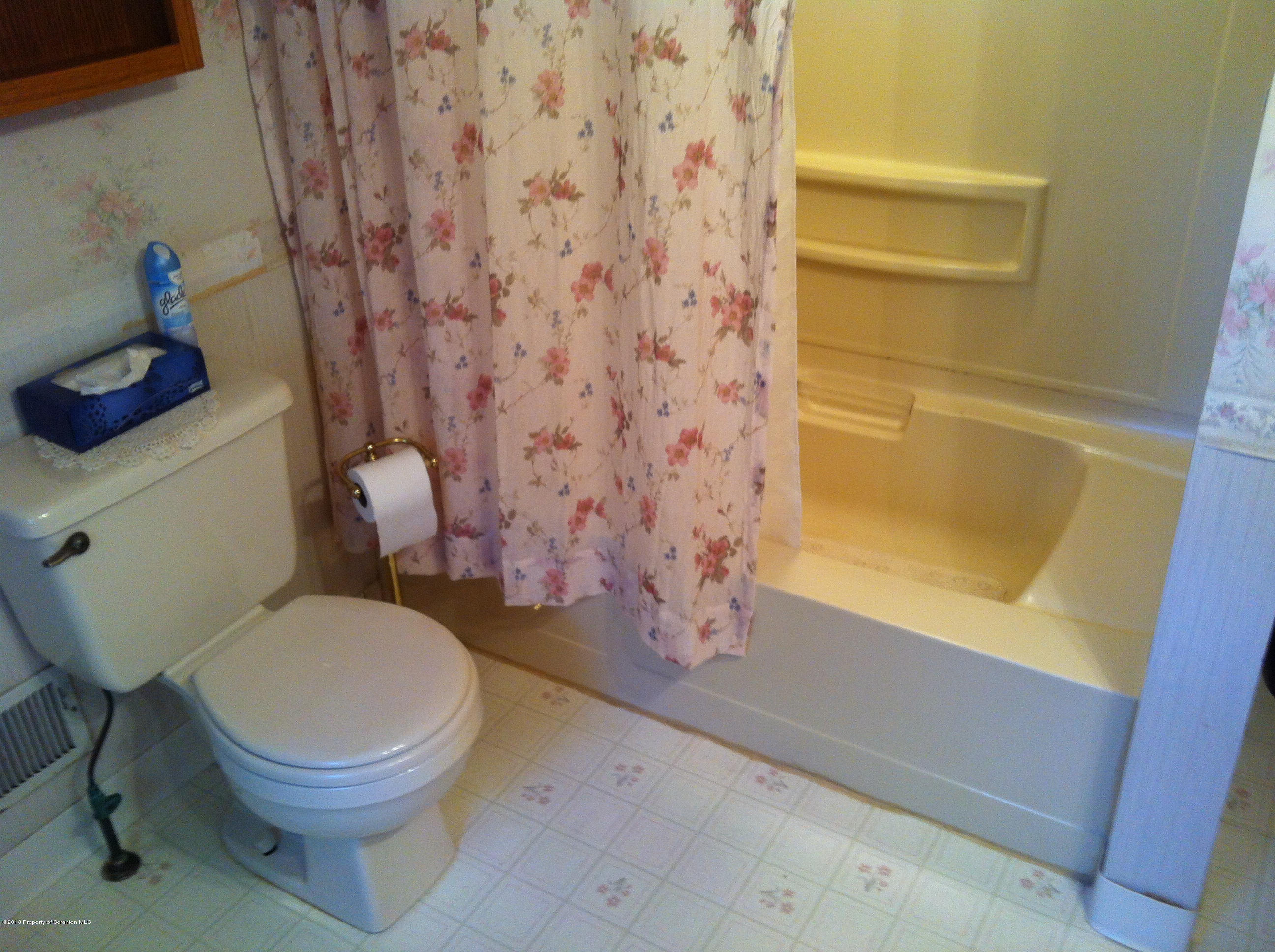 2090 College Road Factoryville, PA 18419 - Photo 12 of 15 Gallery Image 12