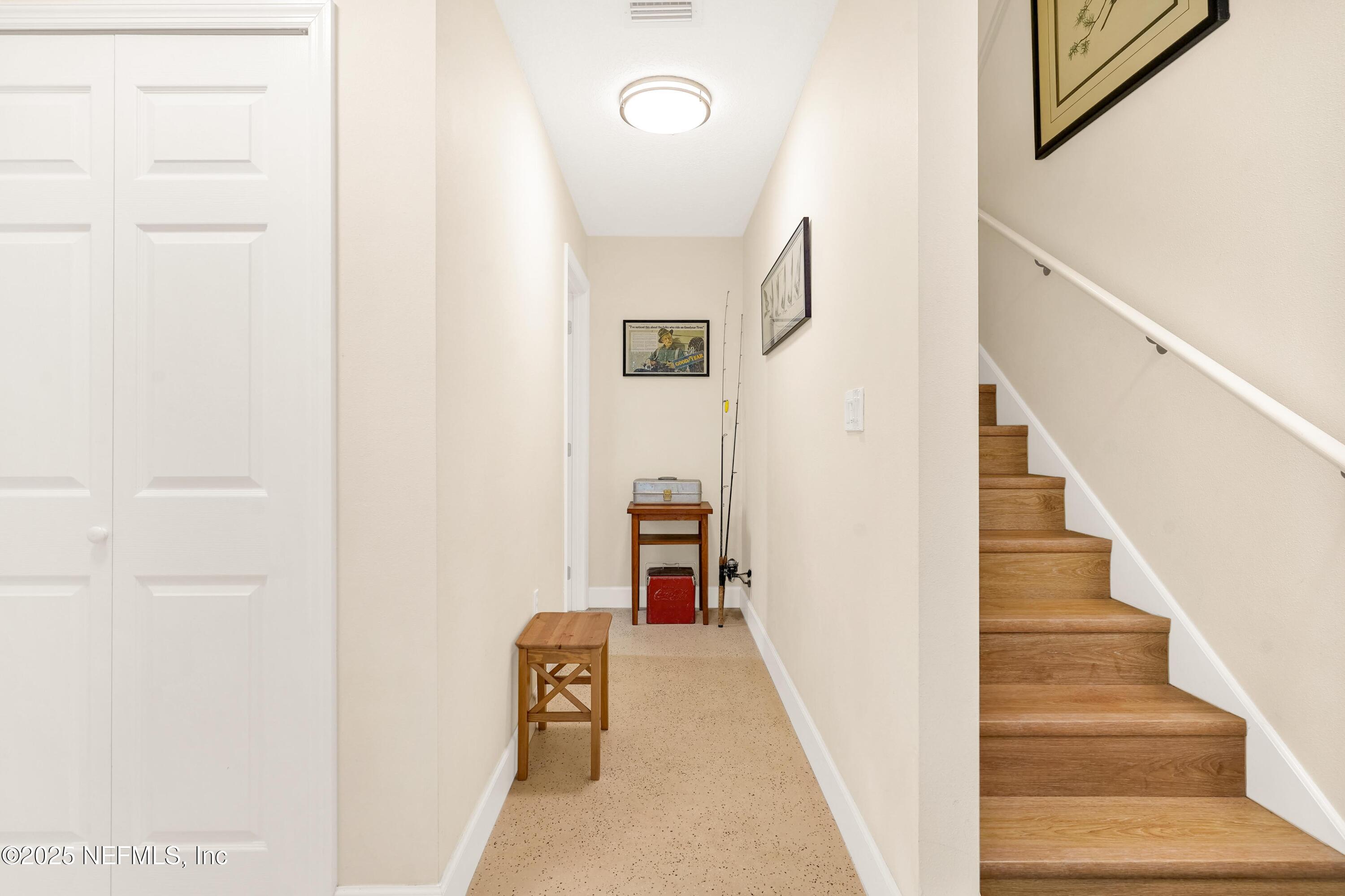 122 Drayton Island Road Georgetown, FL 32139 - Photo 42 of 58 a view of a hallway with wooden floor and entryway