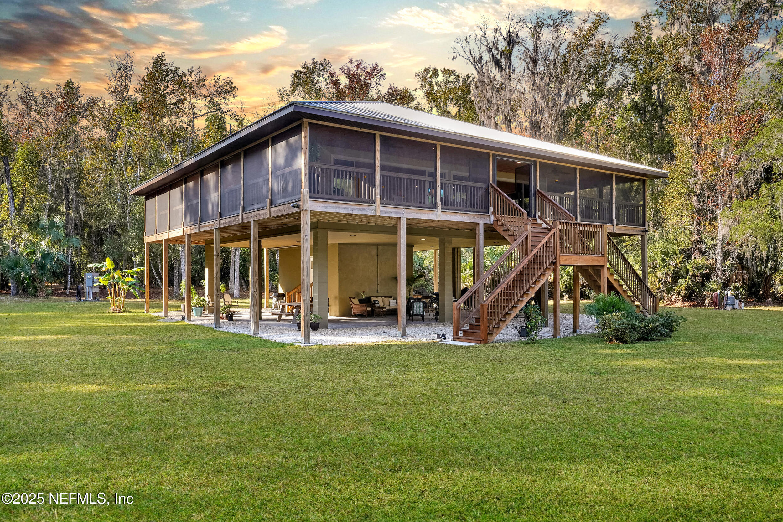 122 Drayton Island Road Georgetown, FL 32139 - Photo 7 of 59 a view of a house with a yard