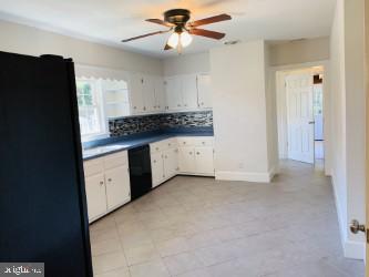 4060 School Road Broomes Island, MD 20615 - Photo 13 of 26 Kitchen
