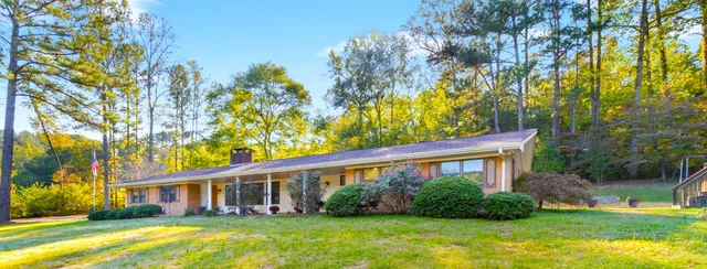 $789,900 | 1208 Johnson Road, Chickamauga, GA 30707