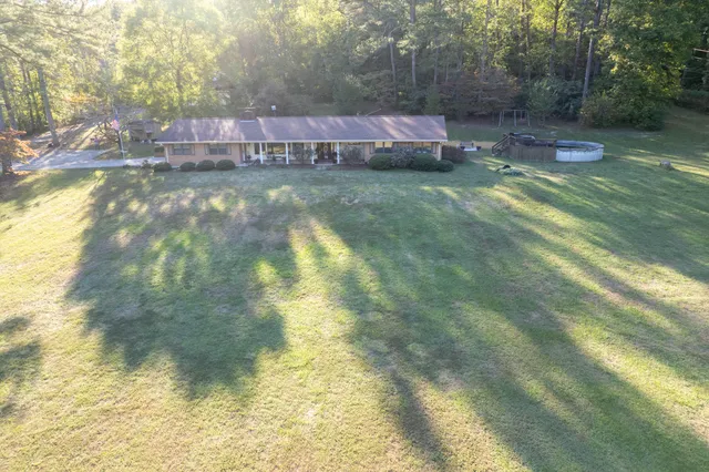 $789,900 | 1208 Johnson Road, Chickamauga, GA 30707